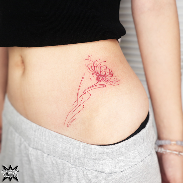 名古屋　タトゥー　女性