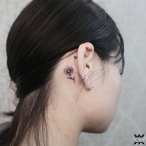 名古屋　タトゥー　女性