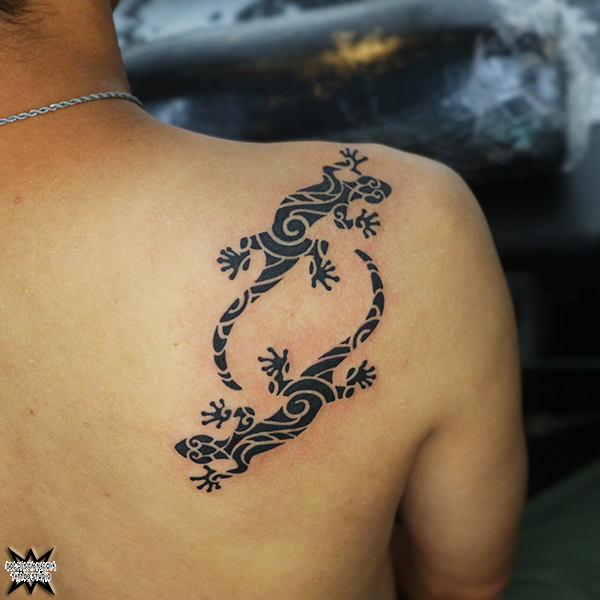 名古屋　タトゥー　女性