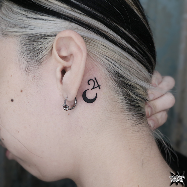 名古屋　タトゥー　女性