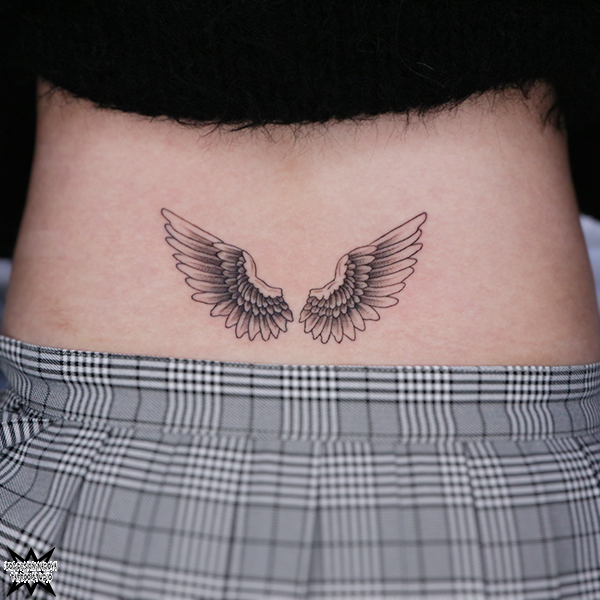 名古屋　タトゥー　女性