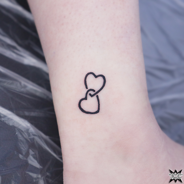 名古屋　タトゥー　女性