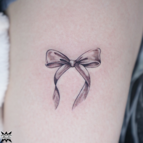 名古屋　タトゥー　女性